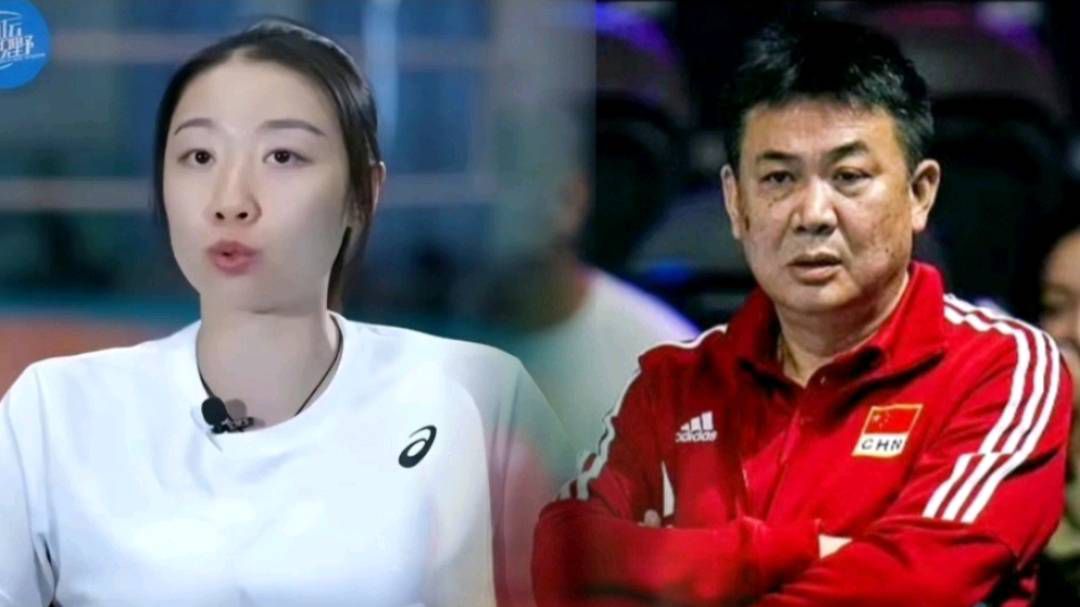 两人犹犹豫了一下，把药渣放进嘴里。